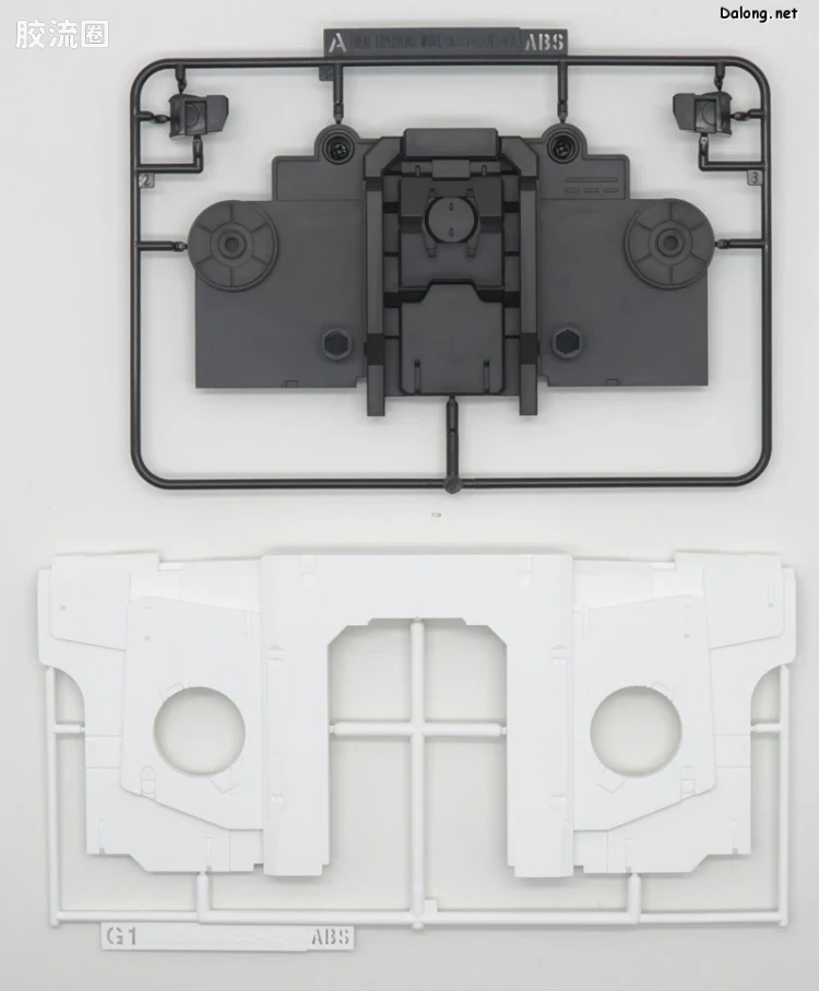 万代 大比例胸像系列 REAL EXPERIENCE MODEL RX-0 独角兽高达 自动变形版 - 图片